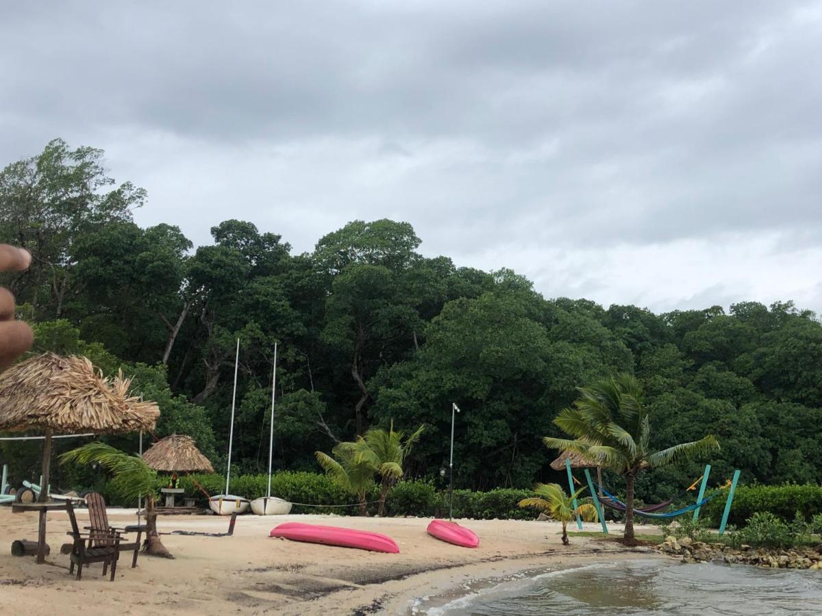 Seaside Chateau Resort Belize City Exterior photo