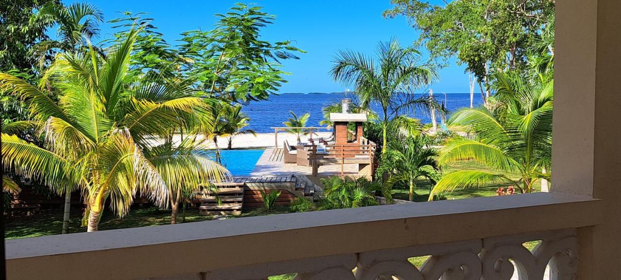 Seaside Chateau Resort Belize City Exterior photo