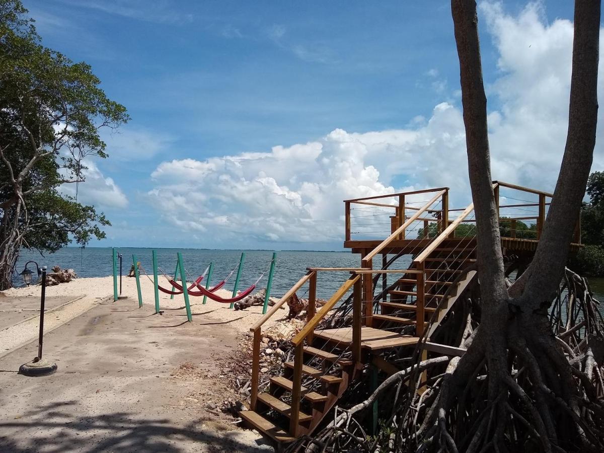 Seaside Chateau Resort Belize City Exterior photo