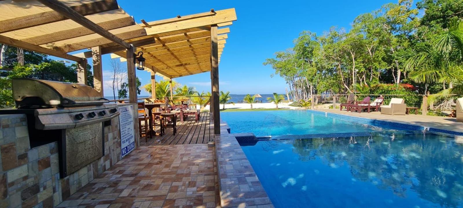Seaside Chateau Resort Belize City Exterior photo
