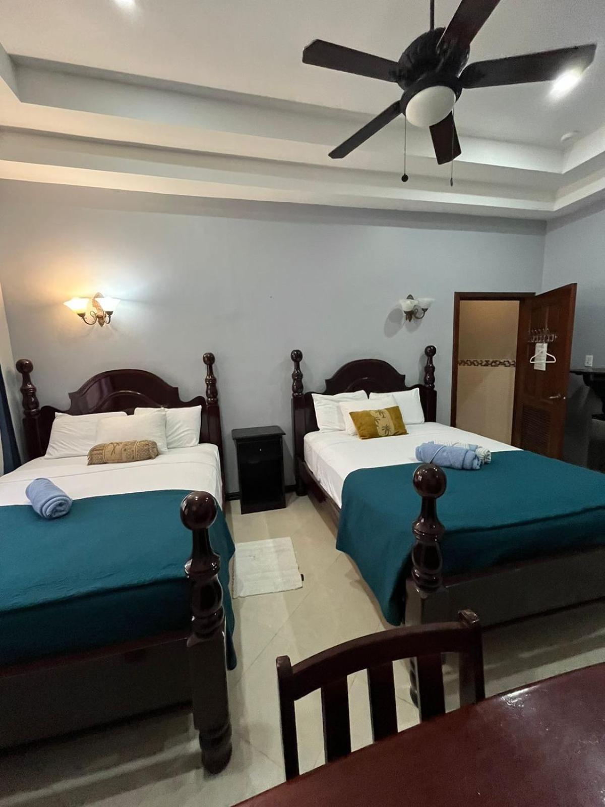Seaside Chateau Resort Belize City Exterior photo